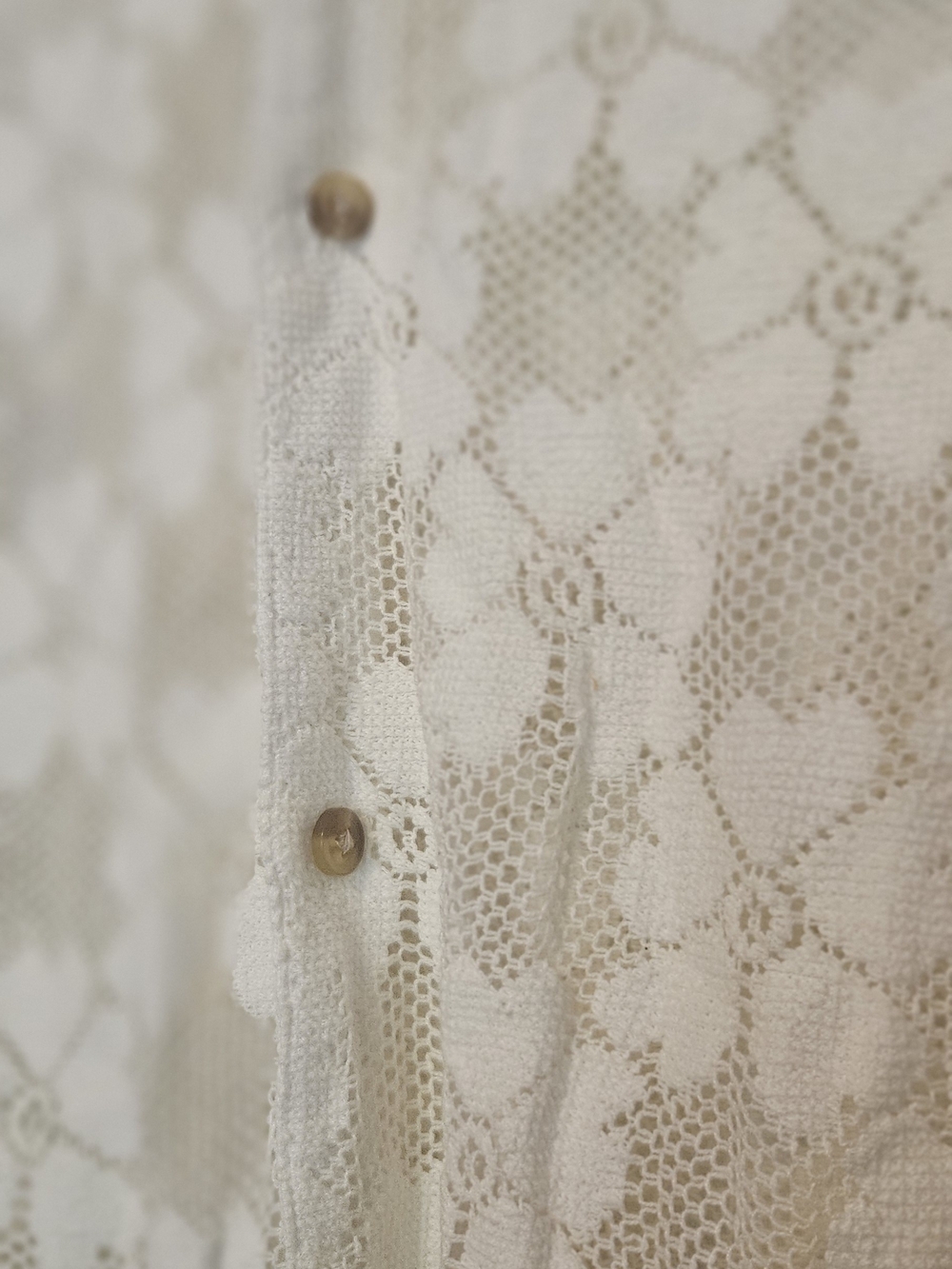 Hollister White Lace Button-Up Top - Picture 5 of 6